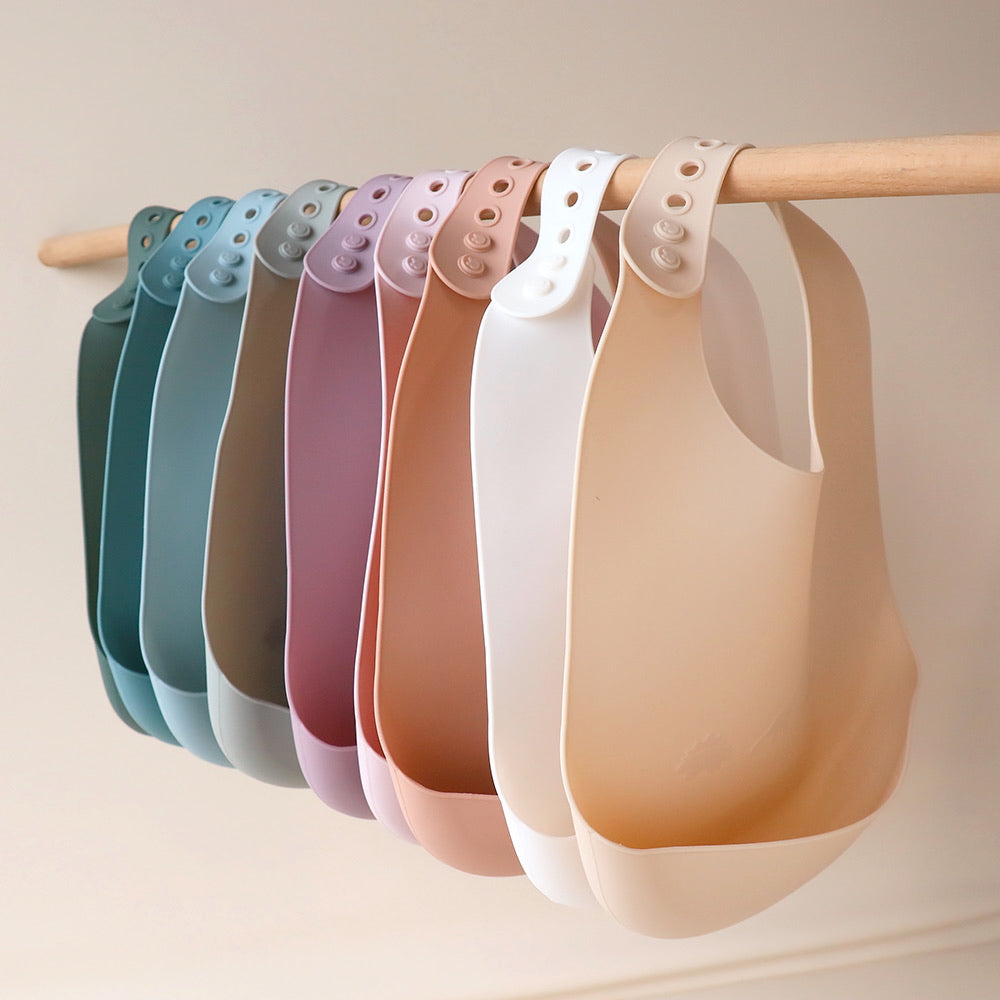 Pickle and Bear Bib and Spoon Set dino silicone pastel