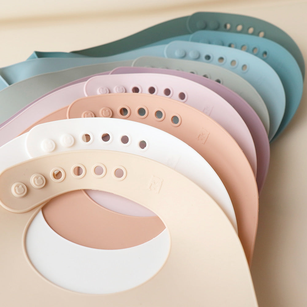 Pickle and Bear Bib and Spoon Set dino silicone